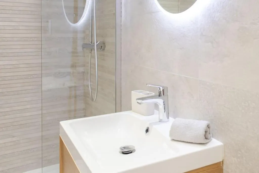 Apartman L16 Suite Malonat Vieux Nice 1 Min Mer/ 2 Chbres & Ac